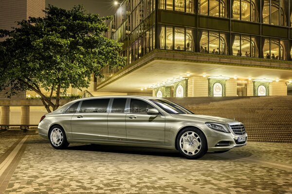 Mercedes Maybach