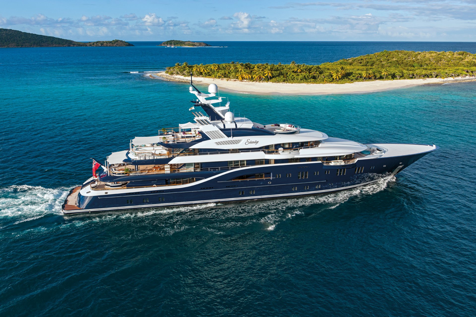 yate mega yate super yate mar paisaje océano islas palmeras playa mega yate solandge alexandra yazova