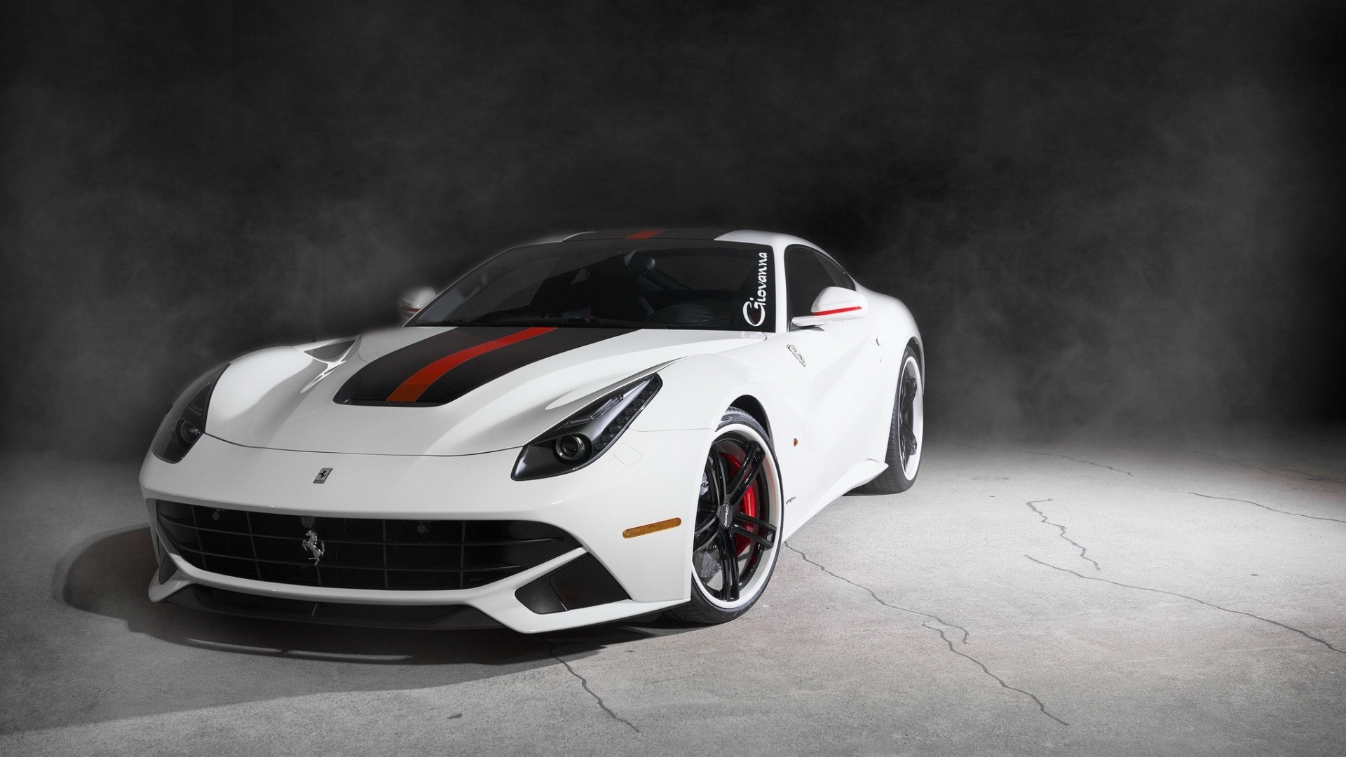 coche ferrari ruedas