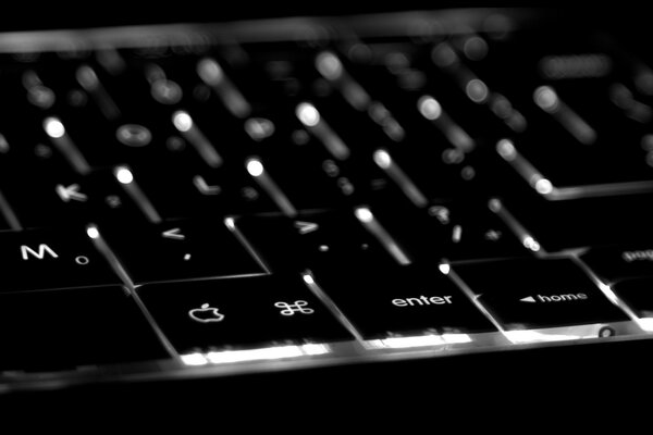 Foto de teclado negro con fondo borroso