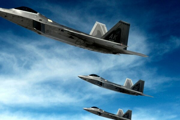 Nave espacial, defensa de América, invisibles americanos, cielo azul