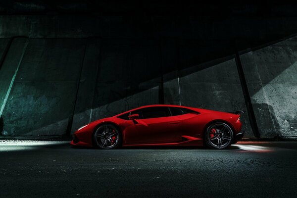 Lamborghini rojo en Chicago
