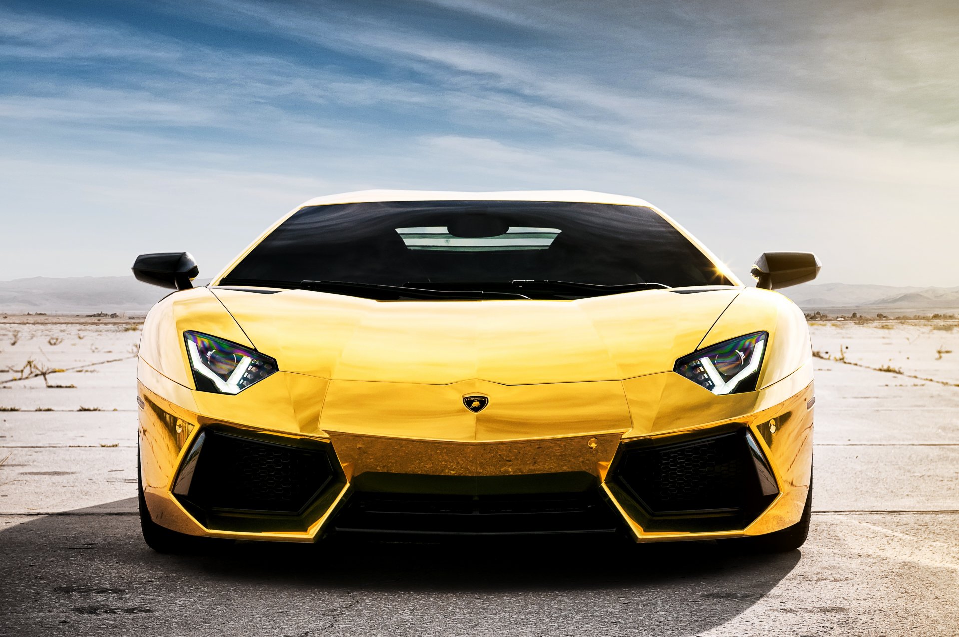 lamborghini aventador lp700-4 lb834 proyecto au79 cromo oro lamborghini lamborghini aventador cromo dorado reflexión