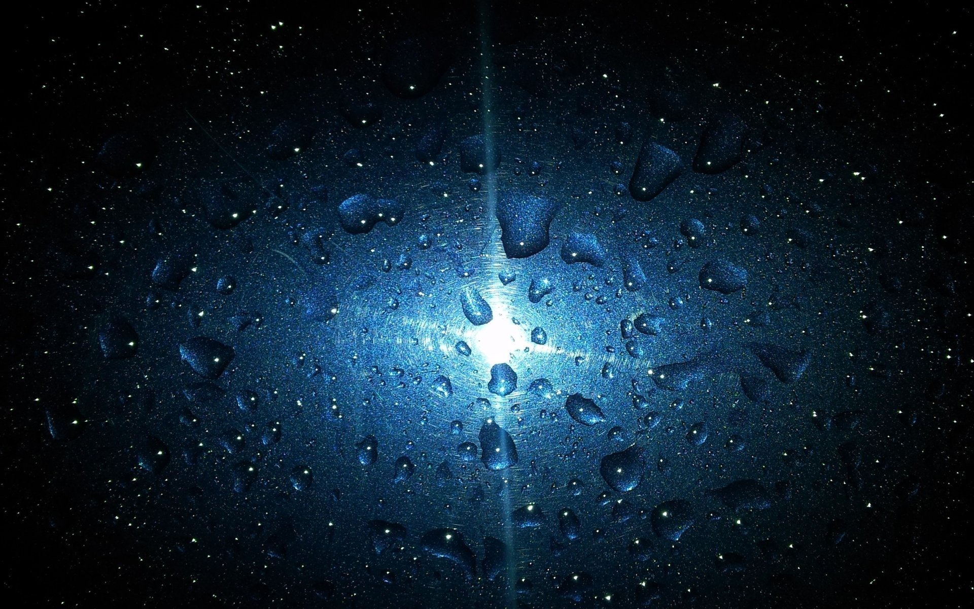 oscuro gotas luz azul fondo agua superficie