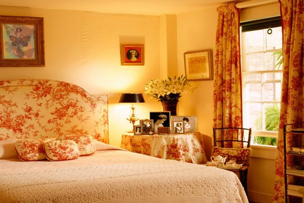 Diseño de dormitorio en estilo provenzal