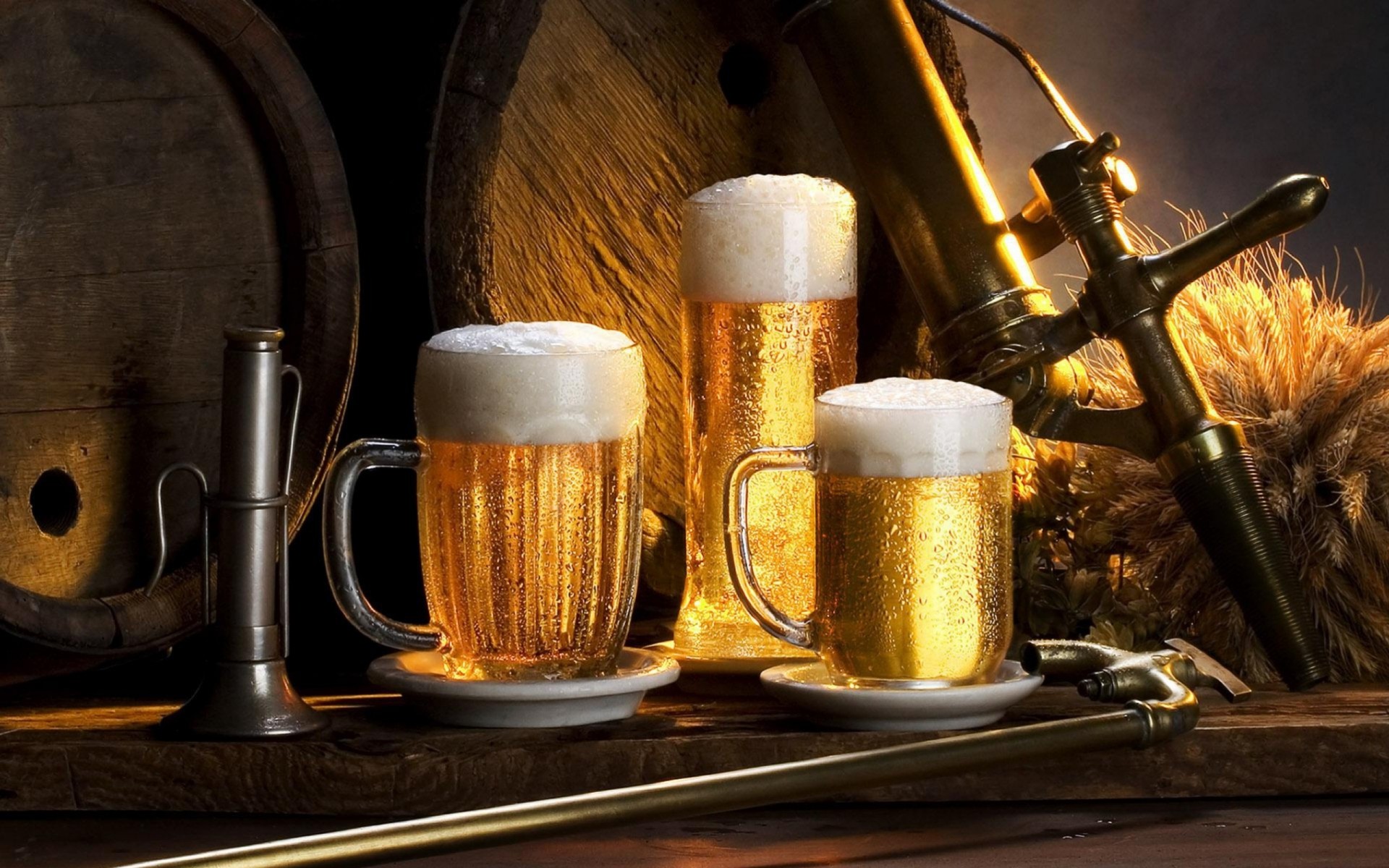 barril mesa espuma grifo cerveza