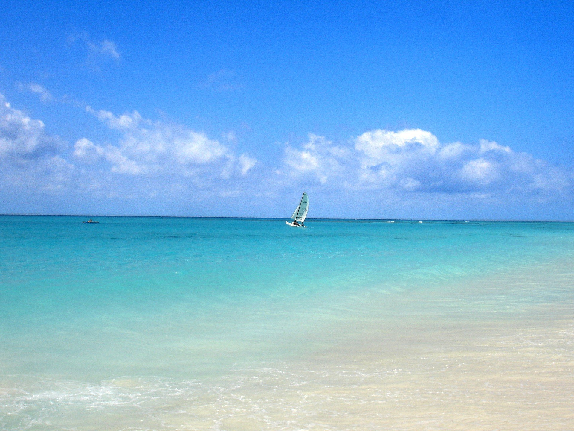 barco vela mar agua horizonte verano calor
