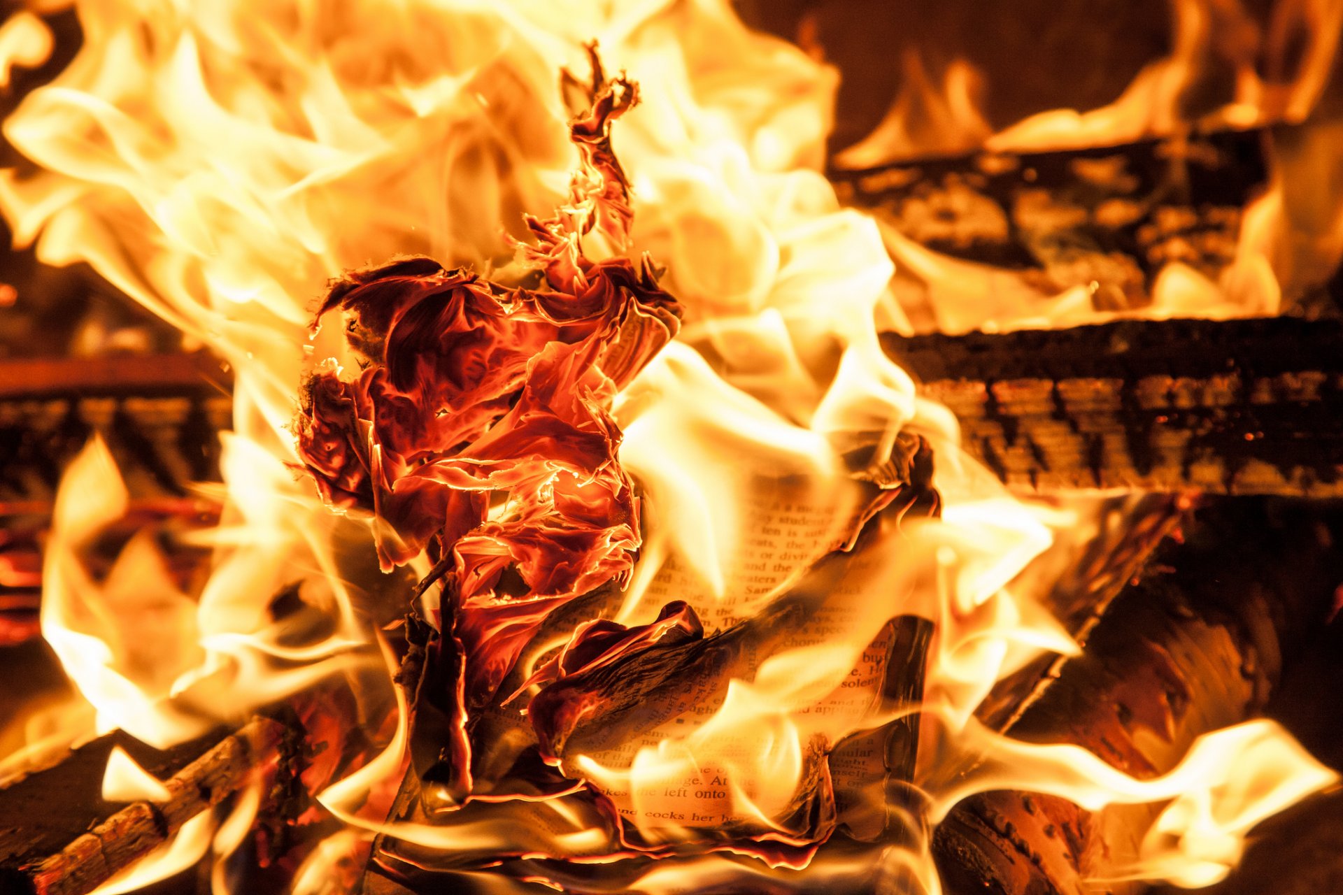 fuego papel calor