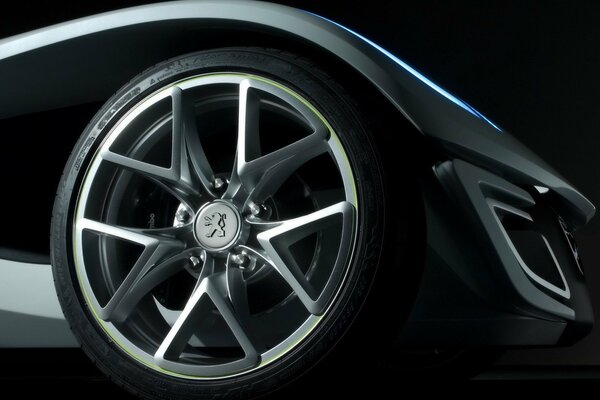 Rueda del Concept Car de margen Peugeot