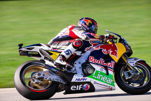 Carrera de velocidad honda motogp