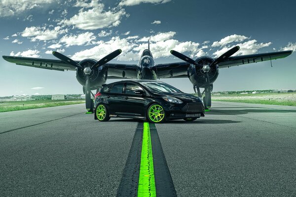 Alas de avión. Ford Negro