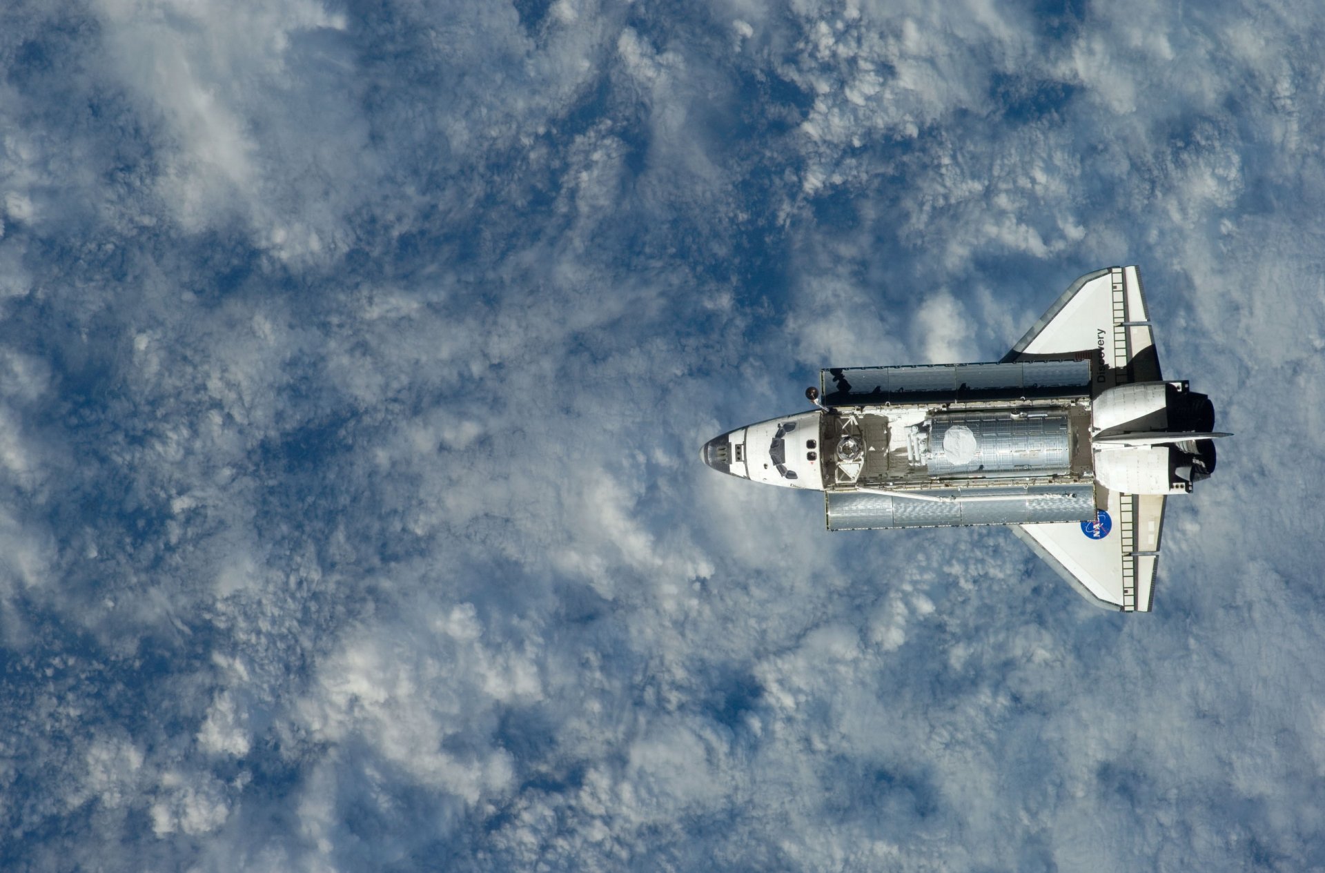 transbordador espacial en órbita tierra desde el espacio