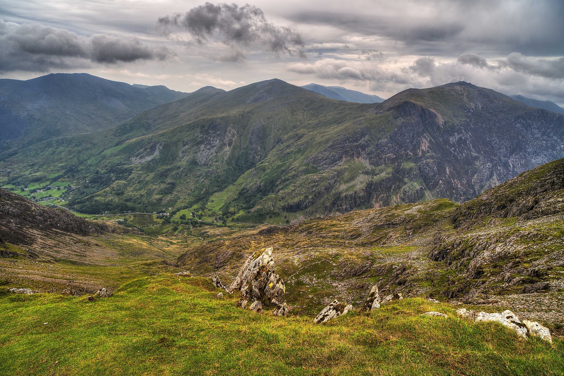reino unido paisaje montañas snowdonia