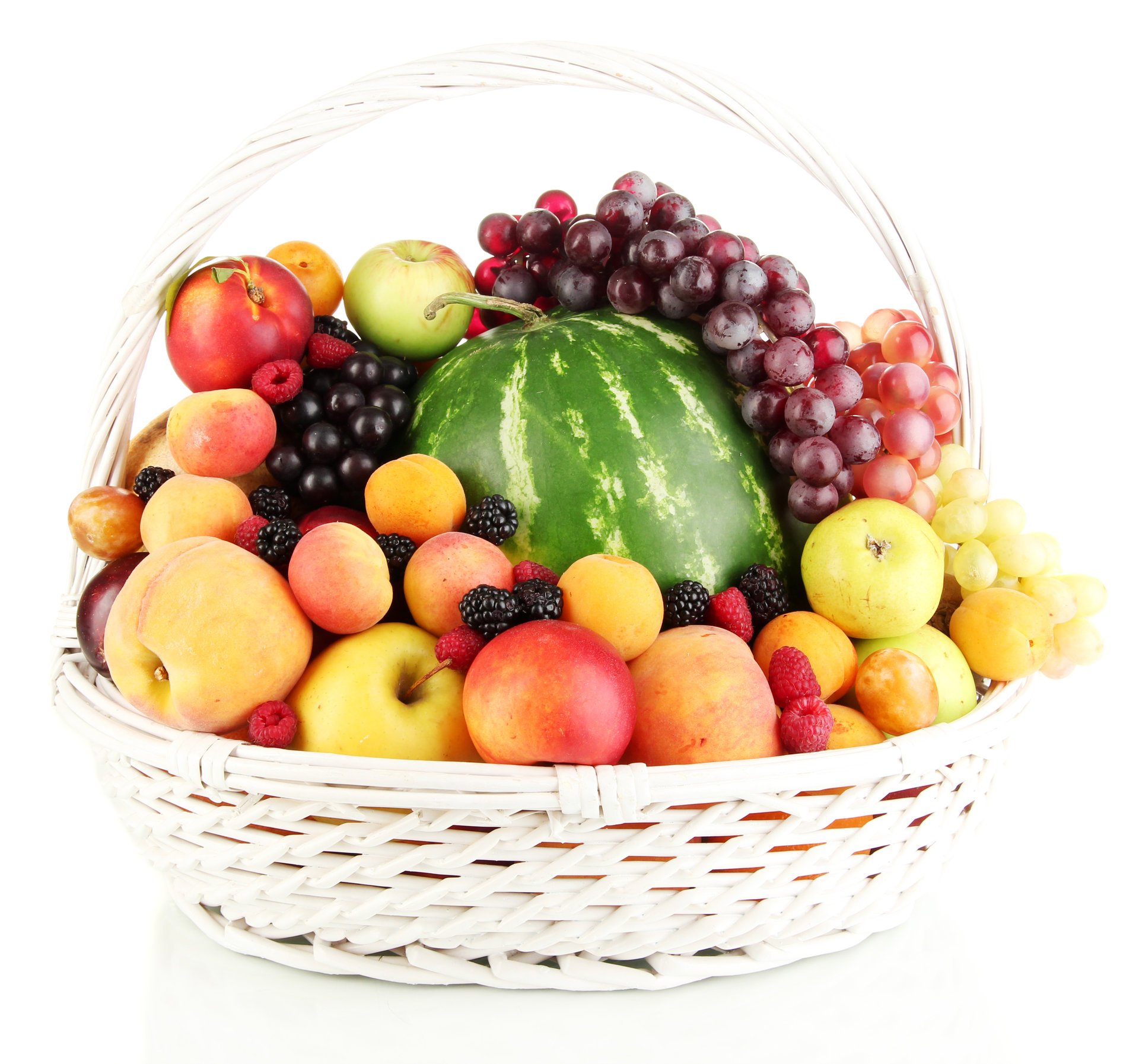 bayas frutas cesta sandía manzanas melocotones nectarina ciruelas albaricoques frambuesas uvas moras