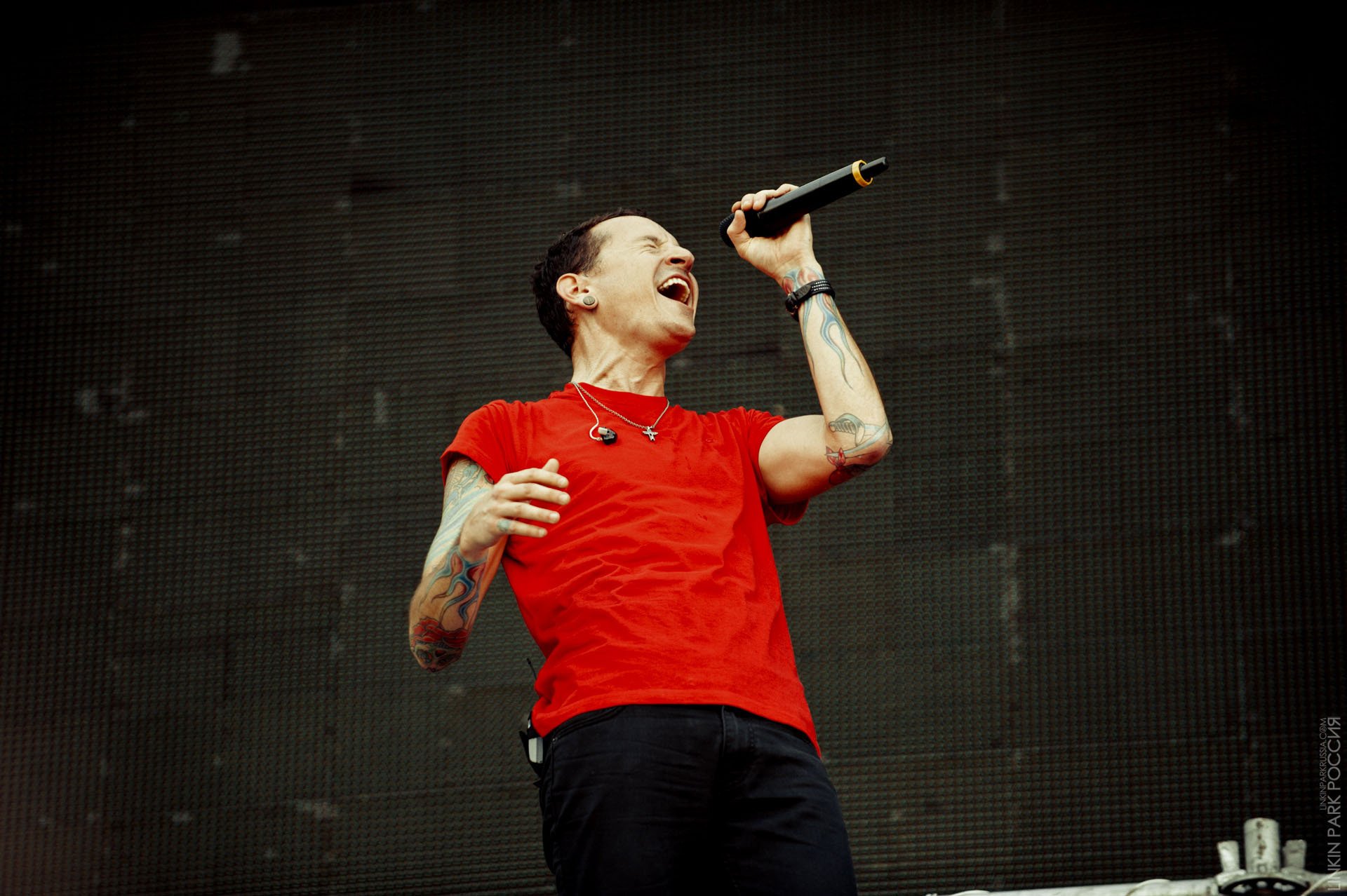 linkin park chester moscú