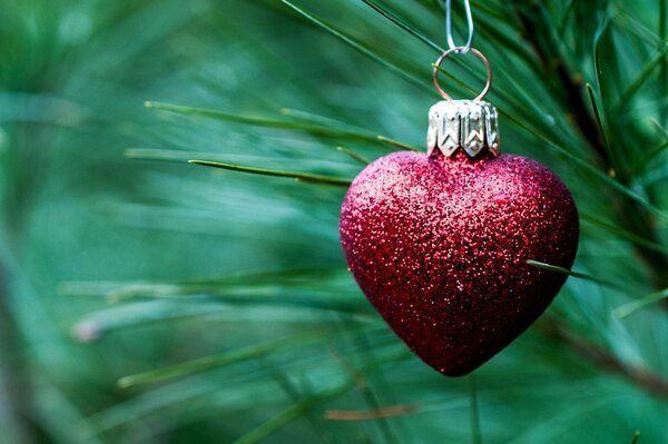 Juguete de Navidad - corazón en abeto