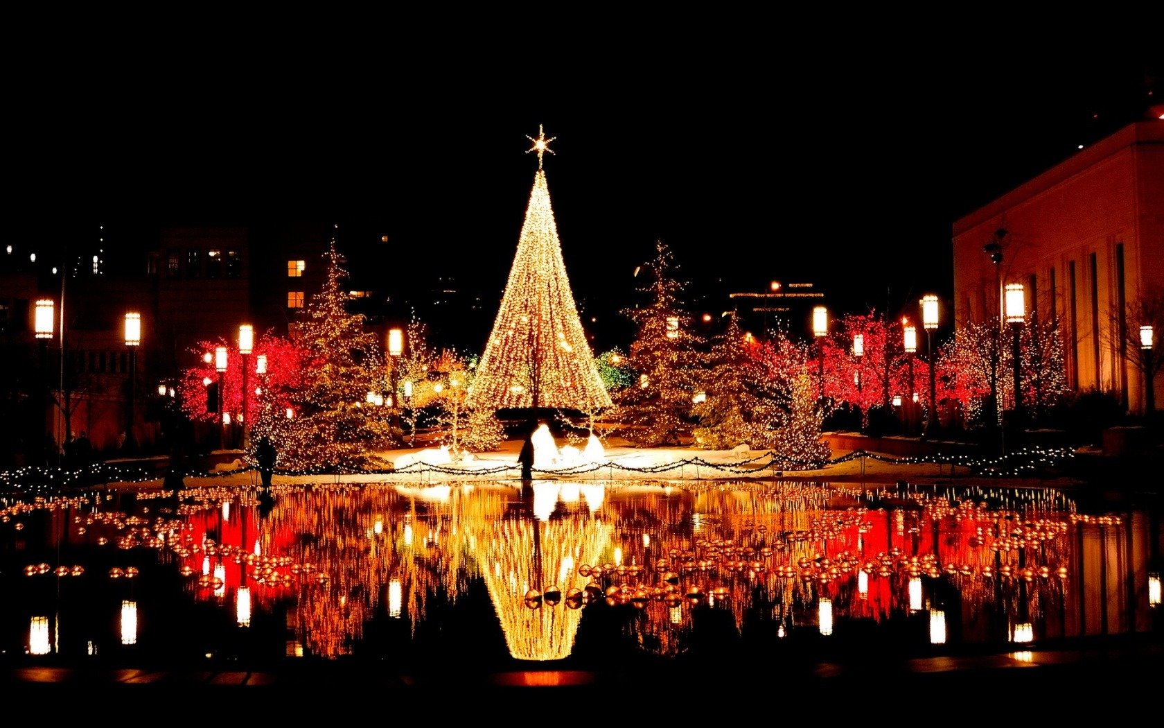 noche ciudad plaza luces luces de hadas agua reflexión