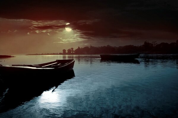Luna llena en el lago